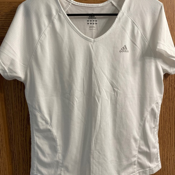 adidas Tops - 🏋️Adidas white climalite workout top size la…
